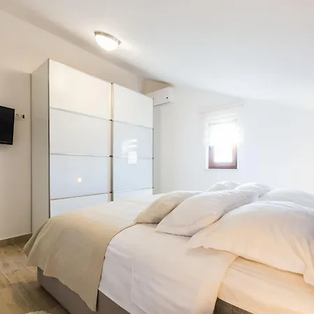 וילה Modern Escape With Private Pool Sauna Game Bbq Near