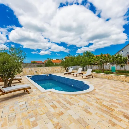 Modern Escape With Private Pool Sauna Game Bbq Near וילה *