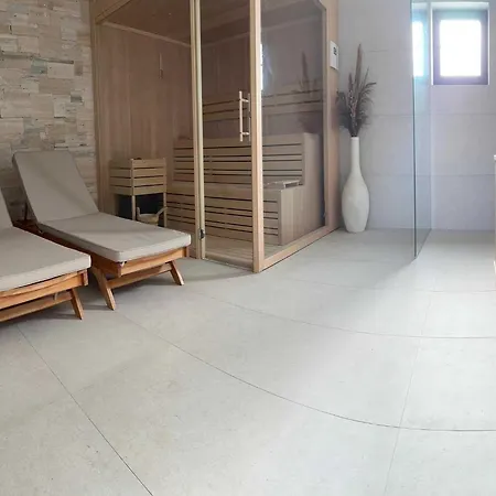 Βίλα Modern Escape With Private Pool Sauna Game Bbq Near